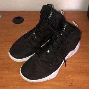 Nike Hyperdunk X Men’s Size 10.5